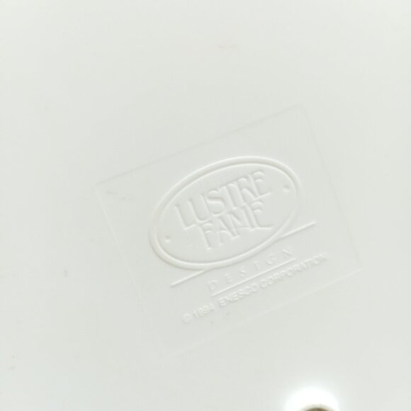 Enesco "Gettin' Ready to Go Ho Ho Ho" Musical Sleigh - Picture 9 of 11